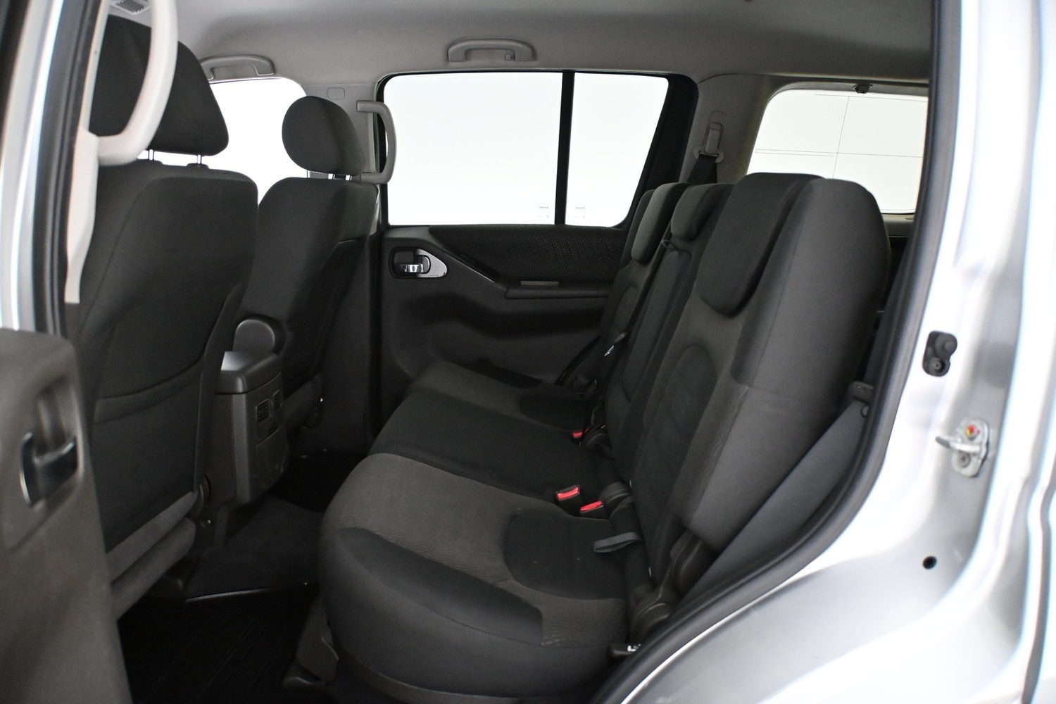 Nissan Pathfinder vaihtoauto