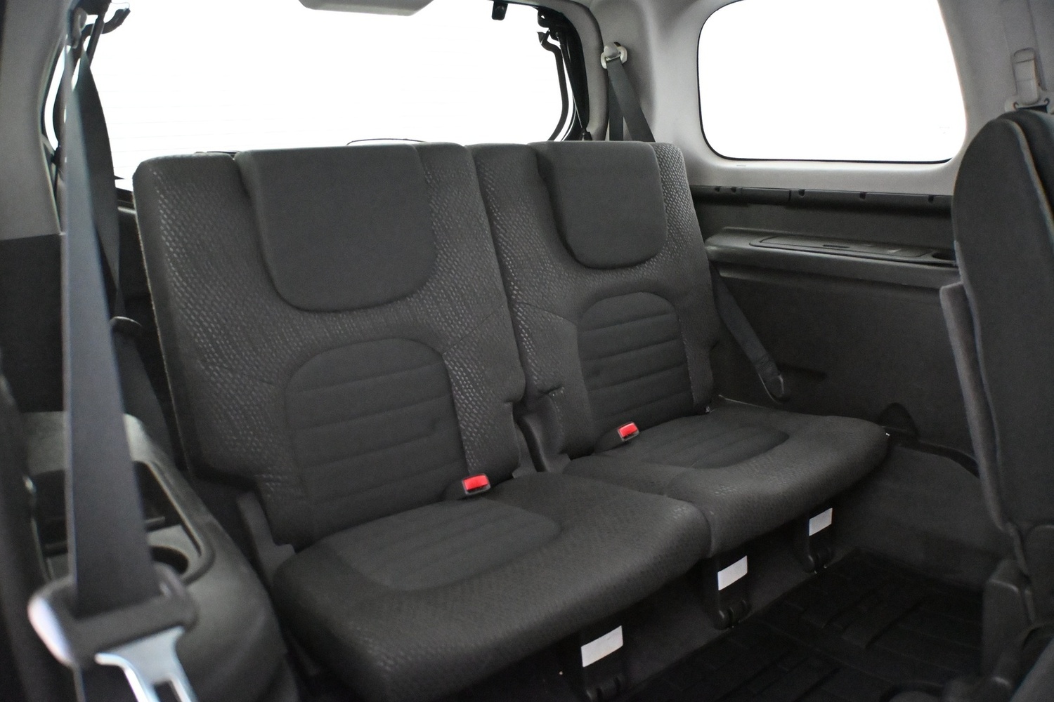 Nissan Pathfinder vaihtoauto