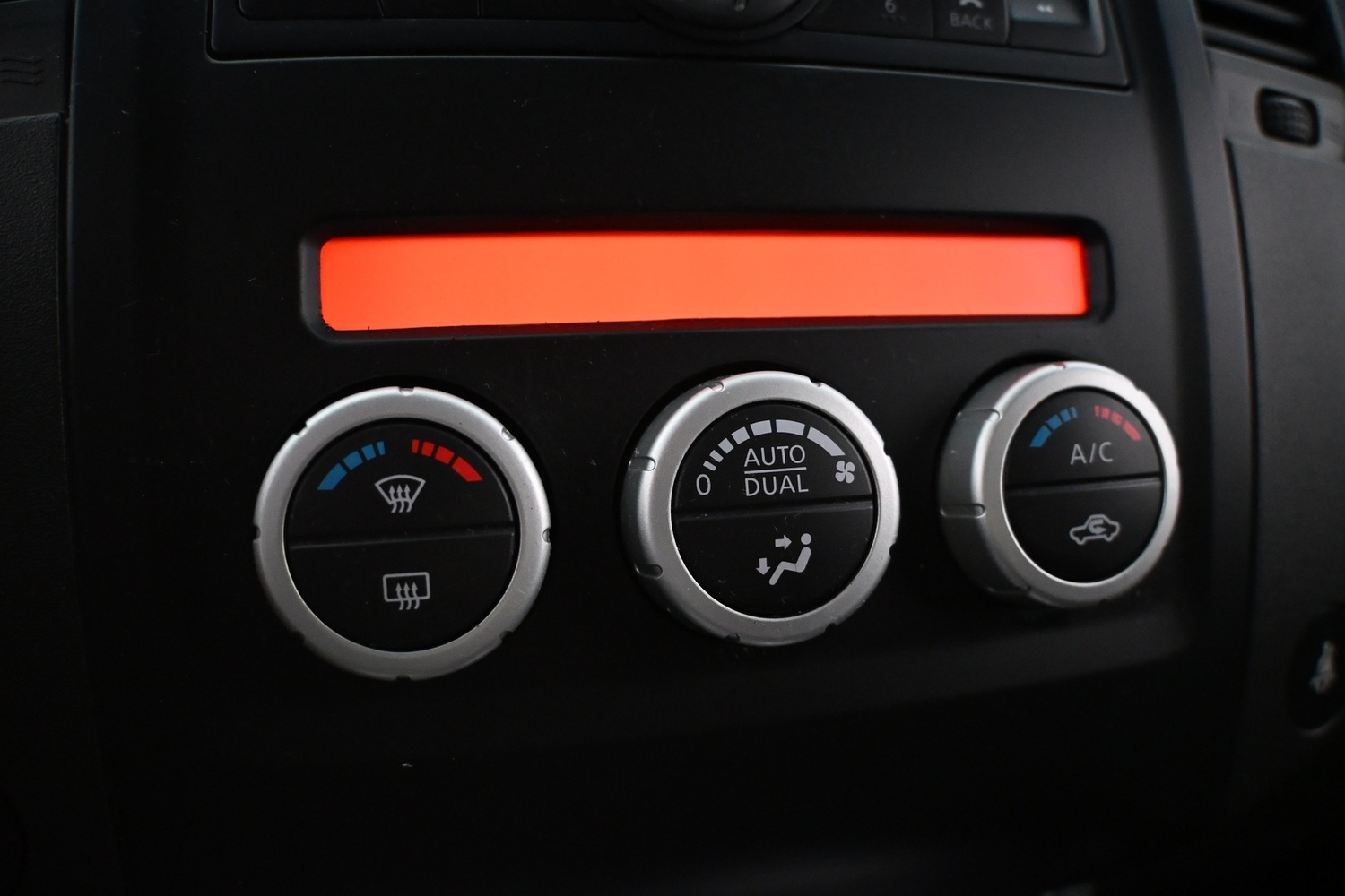 Nissan Pathfinder vaihtoauto
