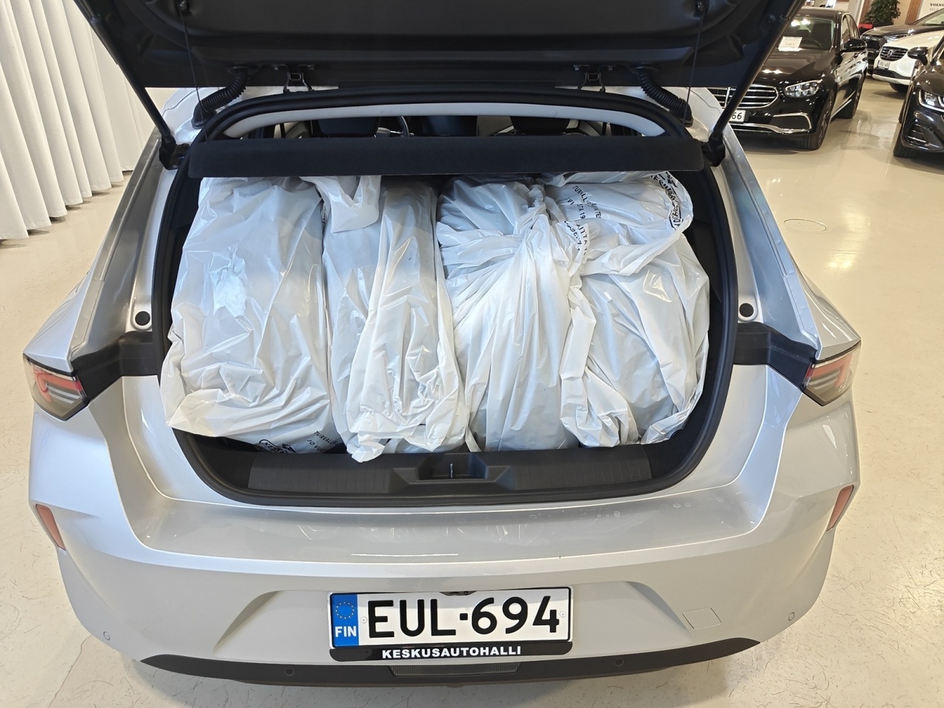 Opel Astra vaihtoauto