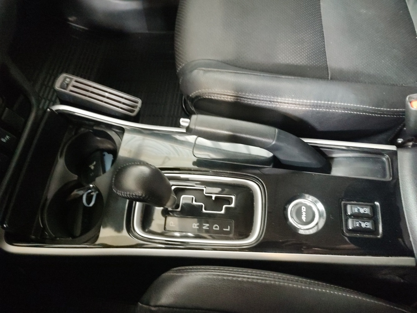 Mitsubishi Outlander vaihtoauto