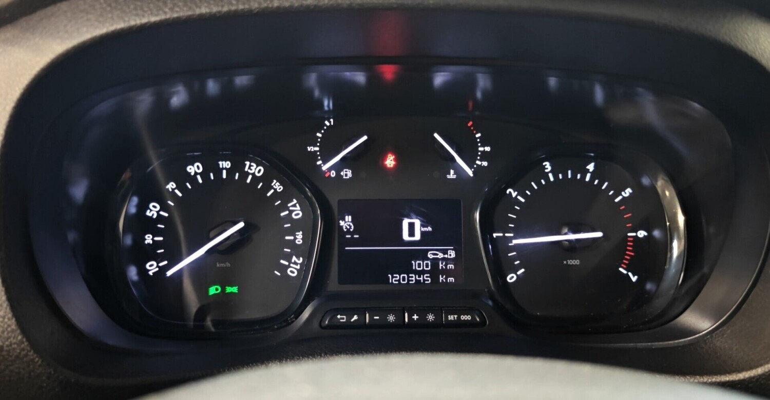 Toyota Proace Verso vaihtoauto