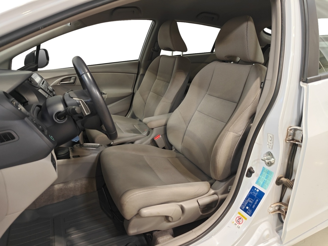 Honda Insight vaihtoauto