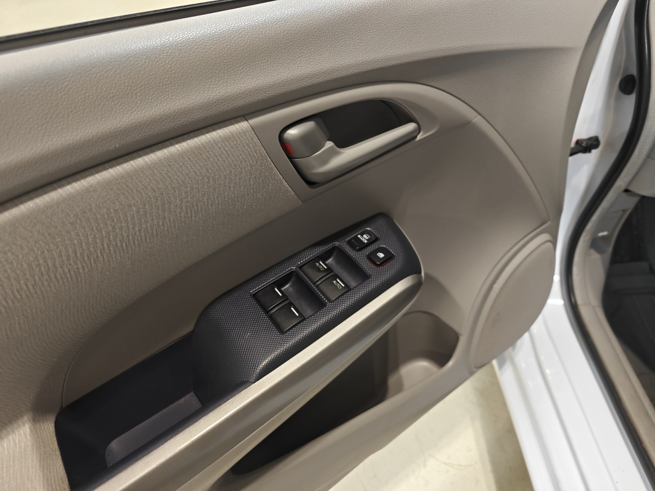 Honda Insight vaihtoauto