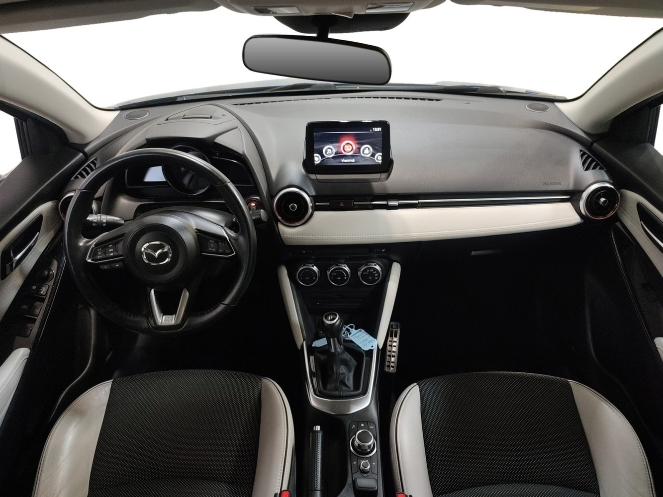 Mazda 2 vaihtoauto
