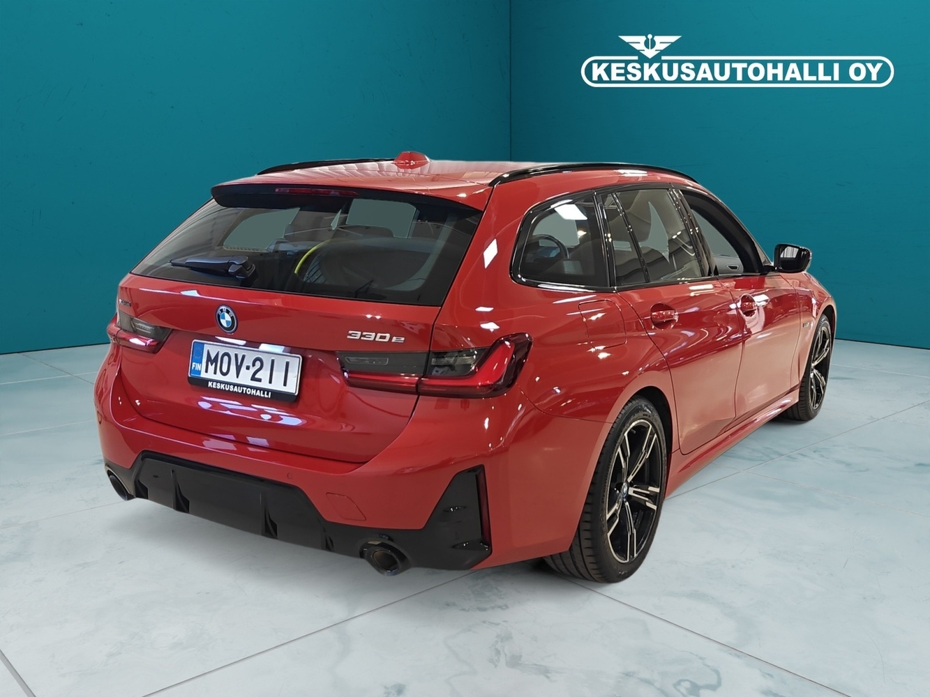 BMW 330 vaihtoauto