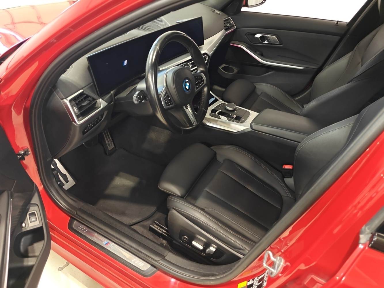 BMW 330 vaihtoauto