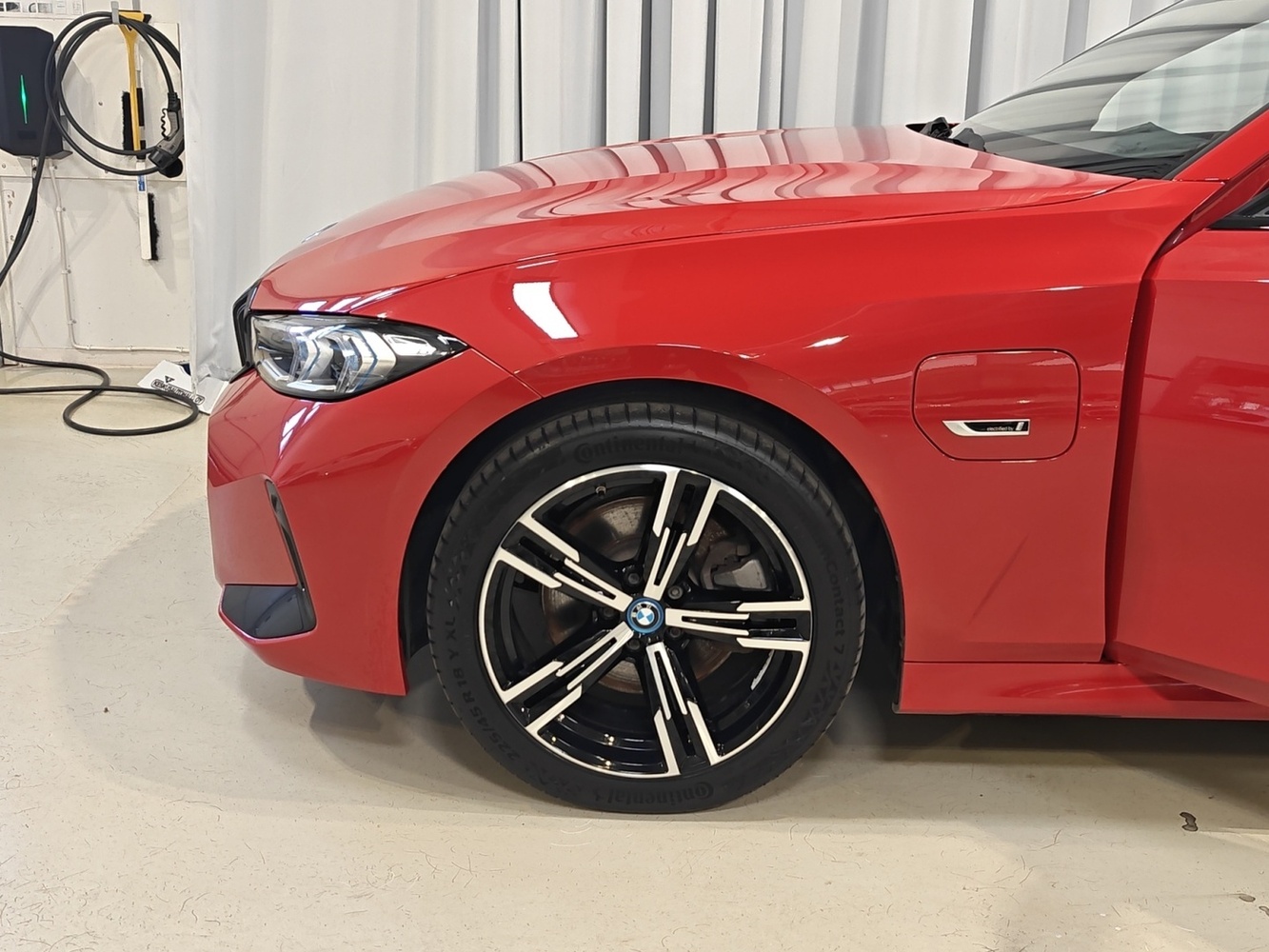 BMW 330 vaihtoauto