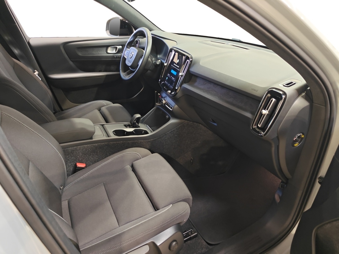 Volvo EX40 vaihtoauto