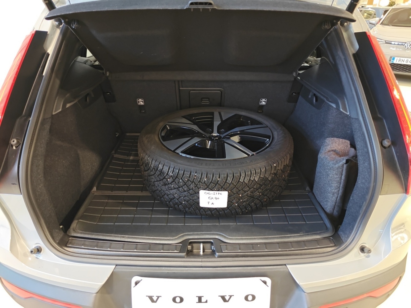 Volvo EX40 vaihtoauto