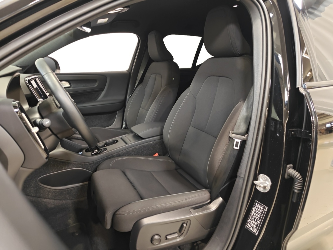 Volvo EX40 vaihtoauto