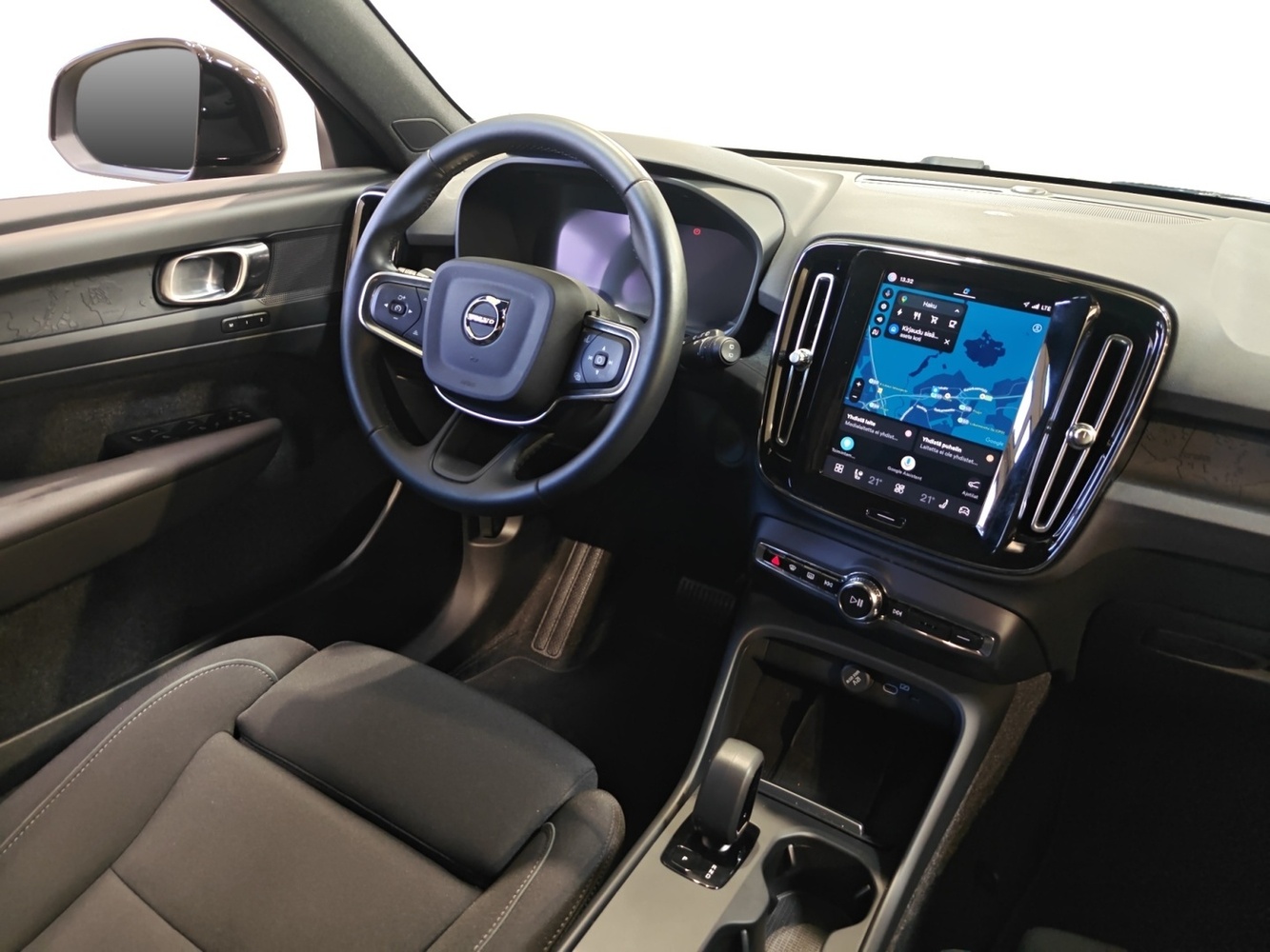 Volvo EX40 vaihtoauto