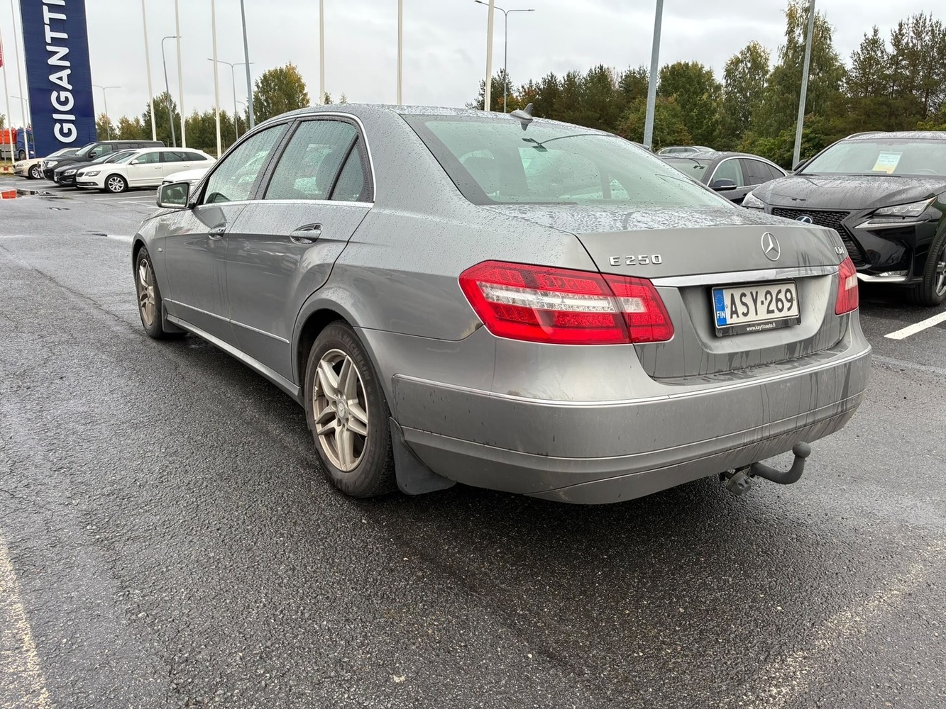 Mercedes-Benz E vaihtoauto