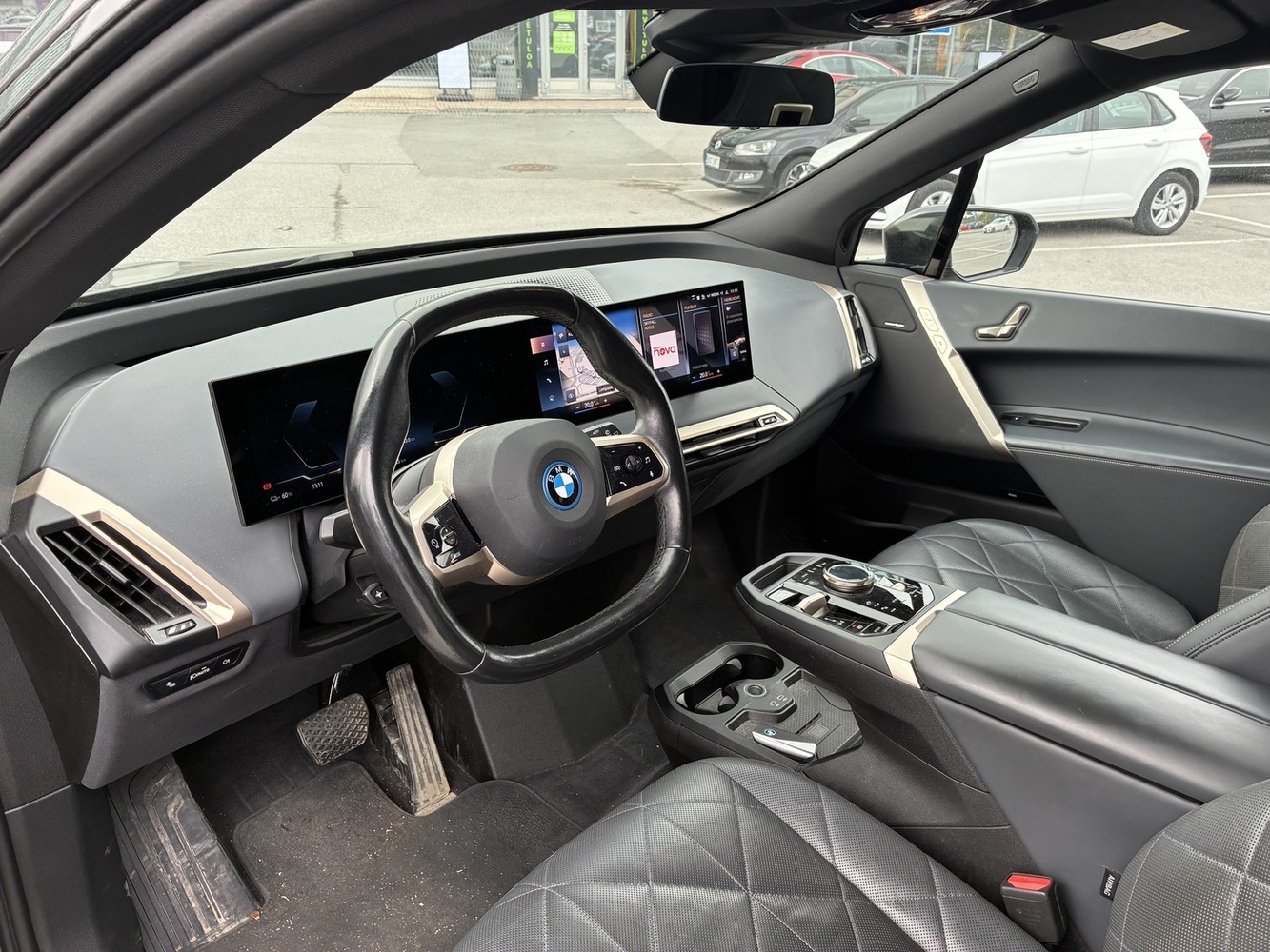 BMW iX vaihtoauto