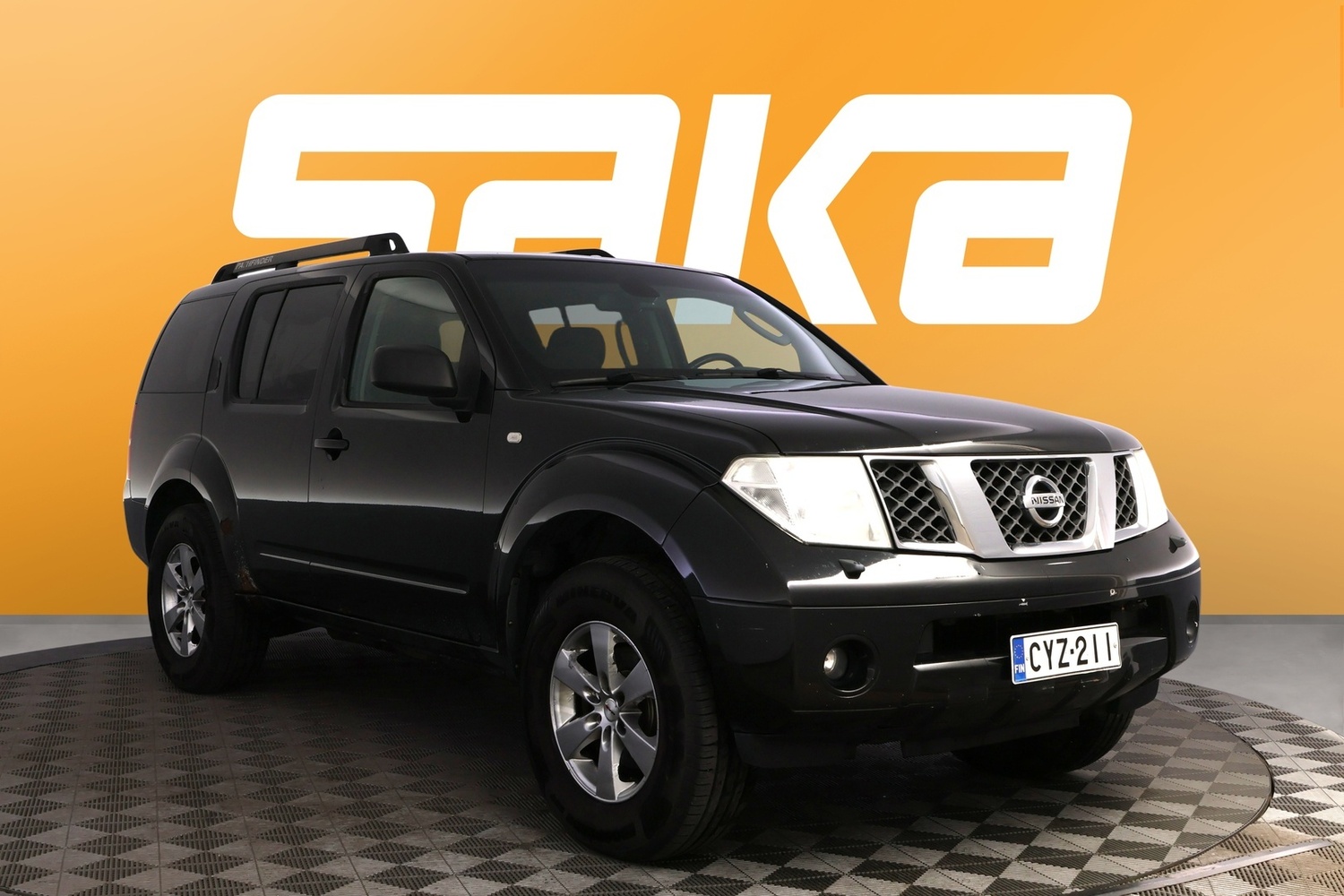 Nissan Pathfinder vaihtoauto