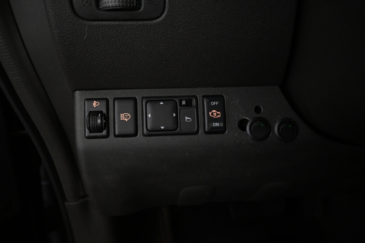 Nissan Pathfinder vaihtoauto