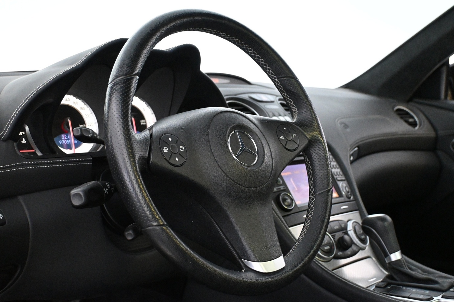 Mercedes-Benz SL vaihtoauto