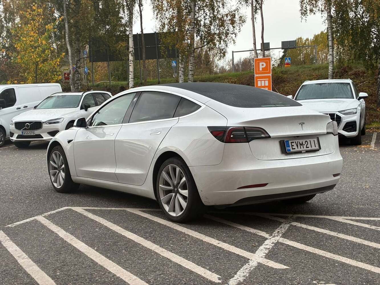 Tesla Model 3 vaihtoauto