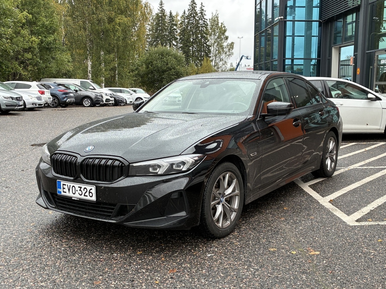 BMW 320 vaihtoauto