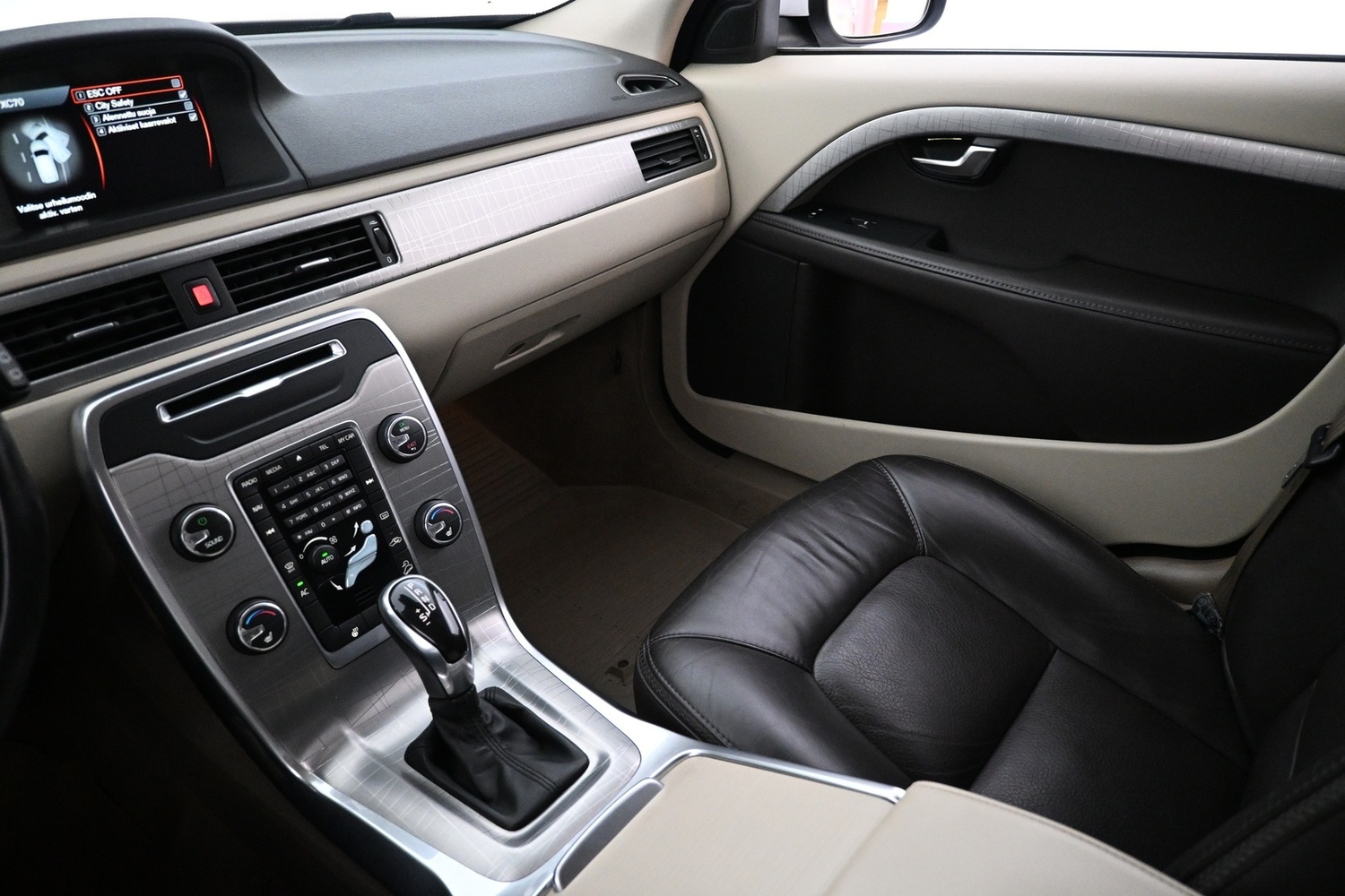 Volvo XC70 vaihtoauto