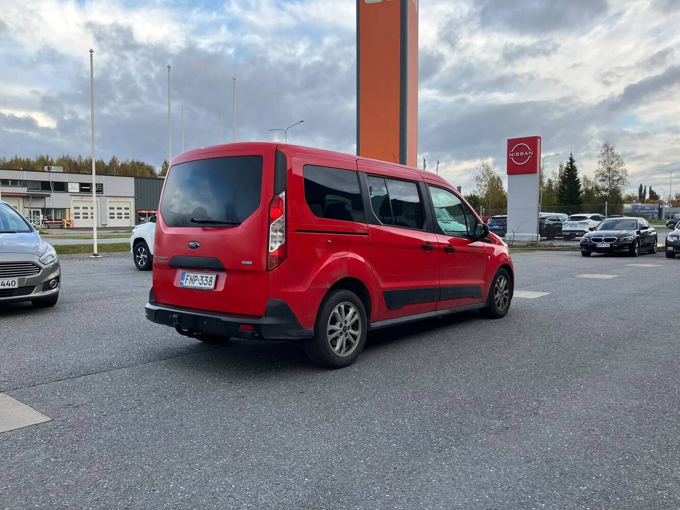 Ford Grand Tourneo Connect vaihtoauto