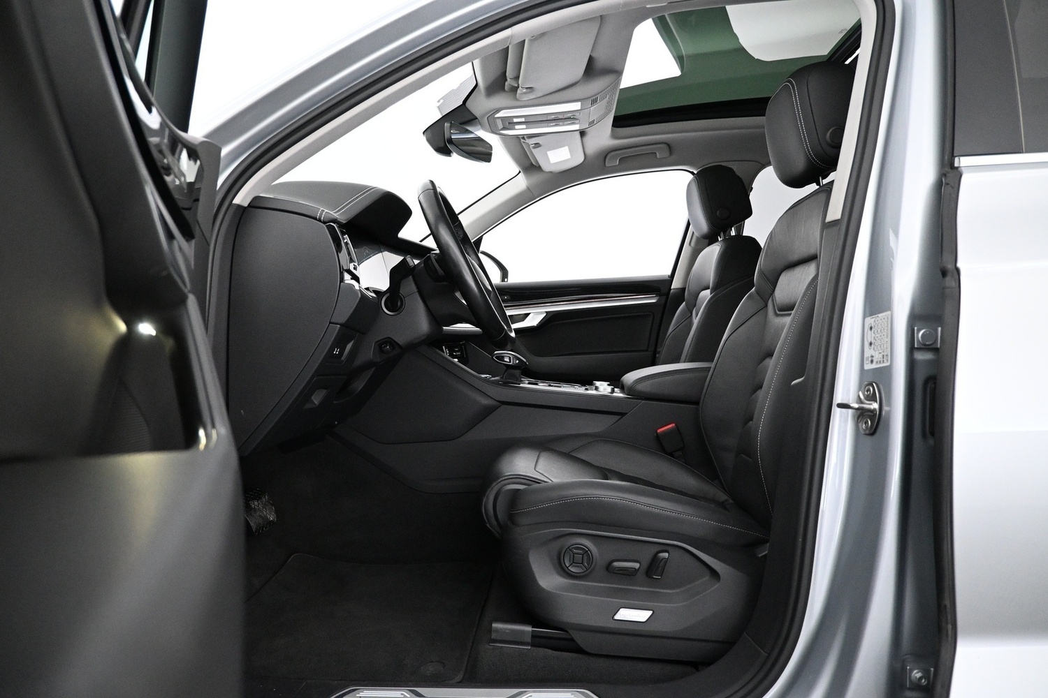 Volkswagen Touareg vaihtoauto
