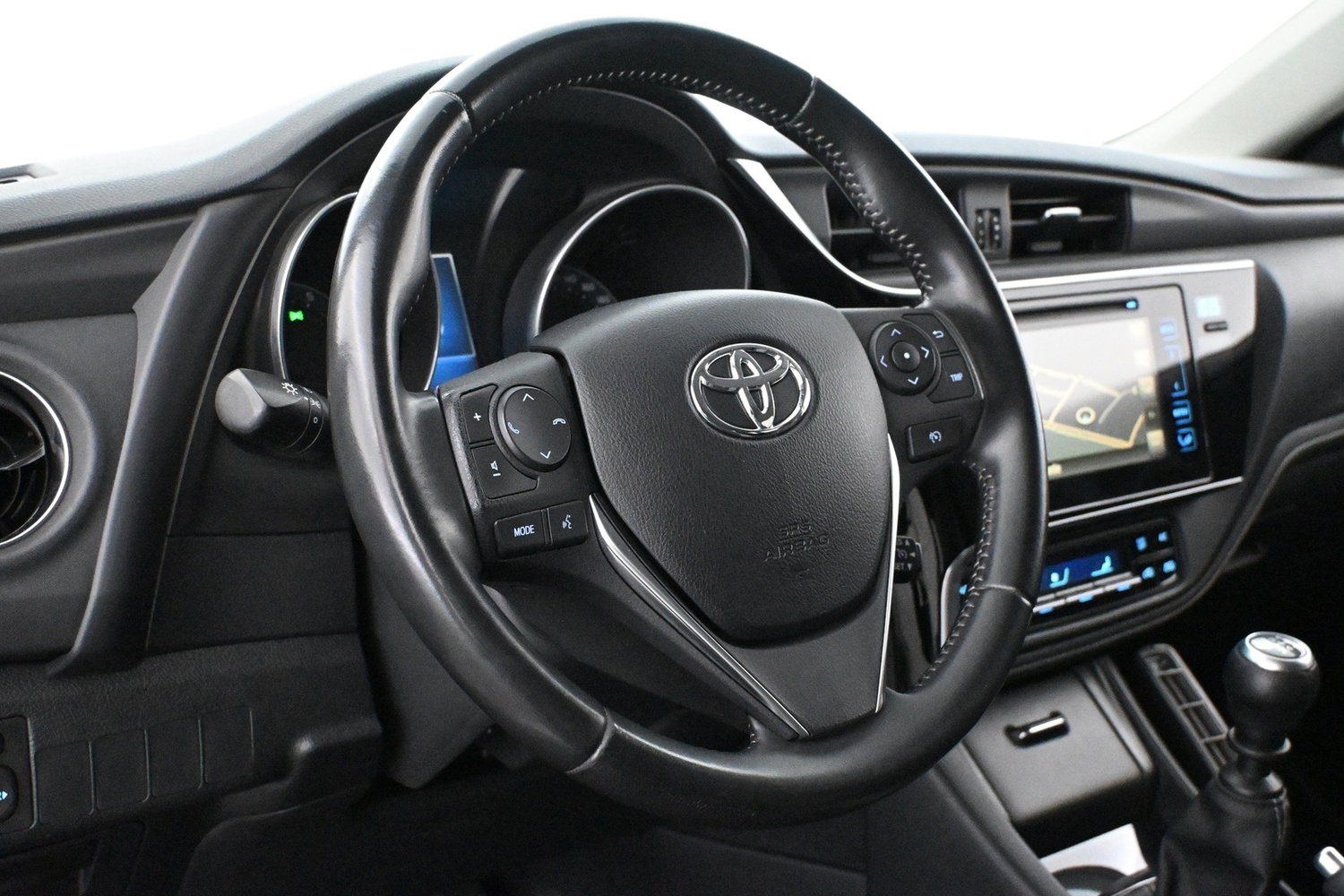 Toyota Auris vaihtoauto