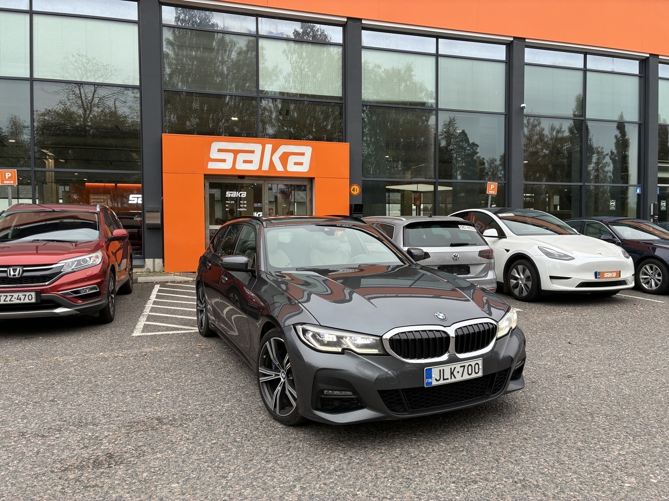 BMW 330 vaihtoauto