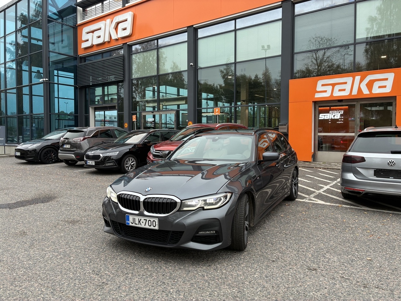 BMW 330 vaihtoauto
