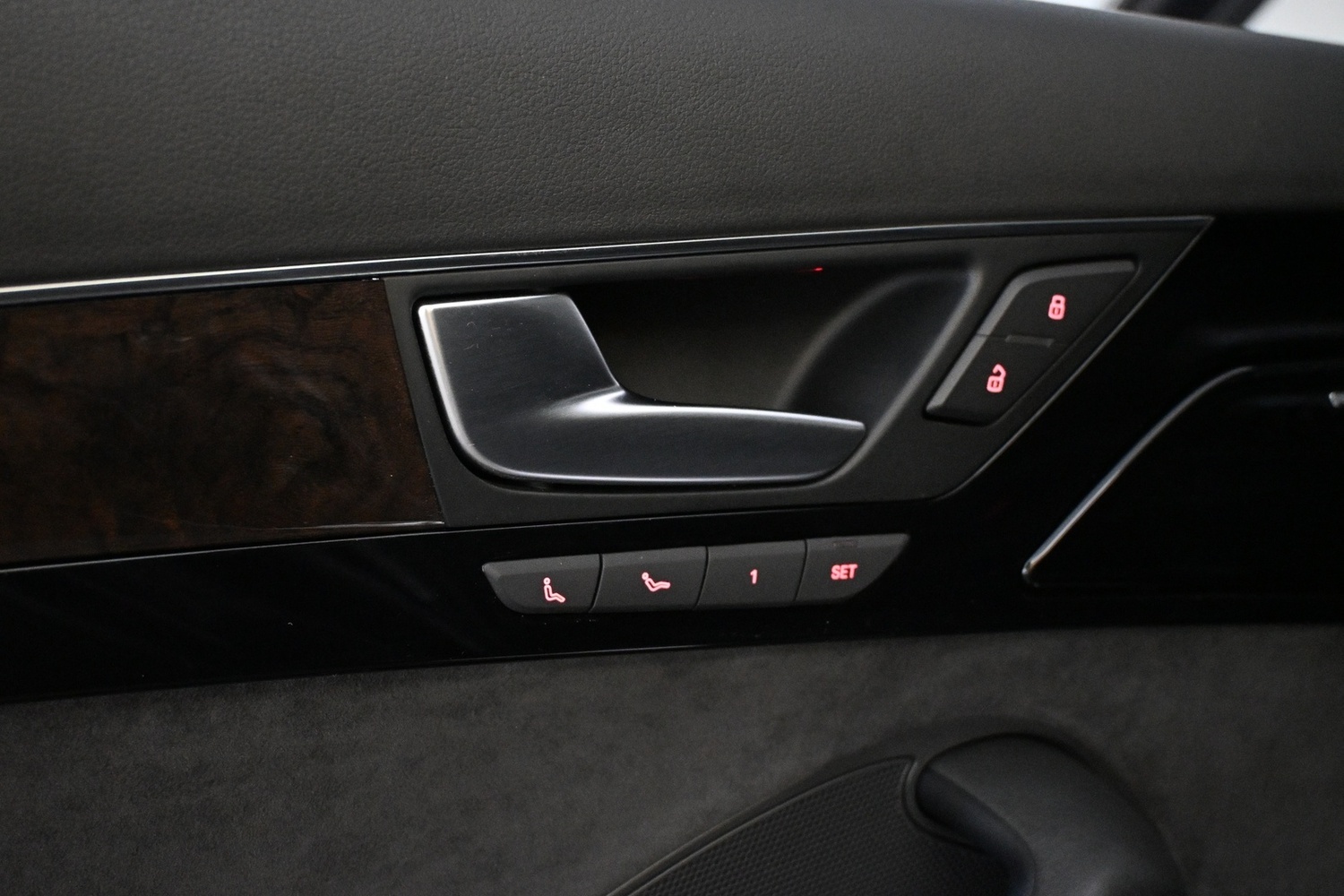 Audi A8 vaihtoauto