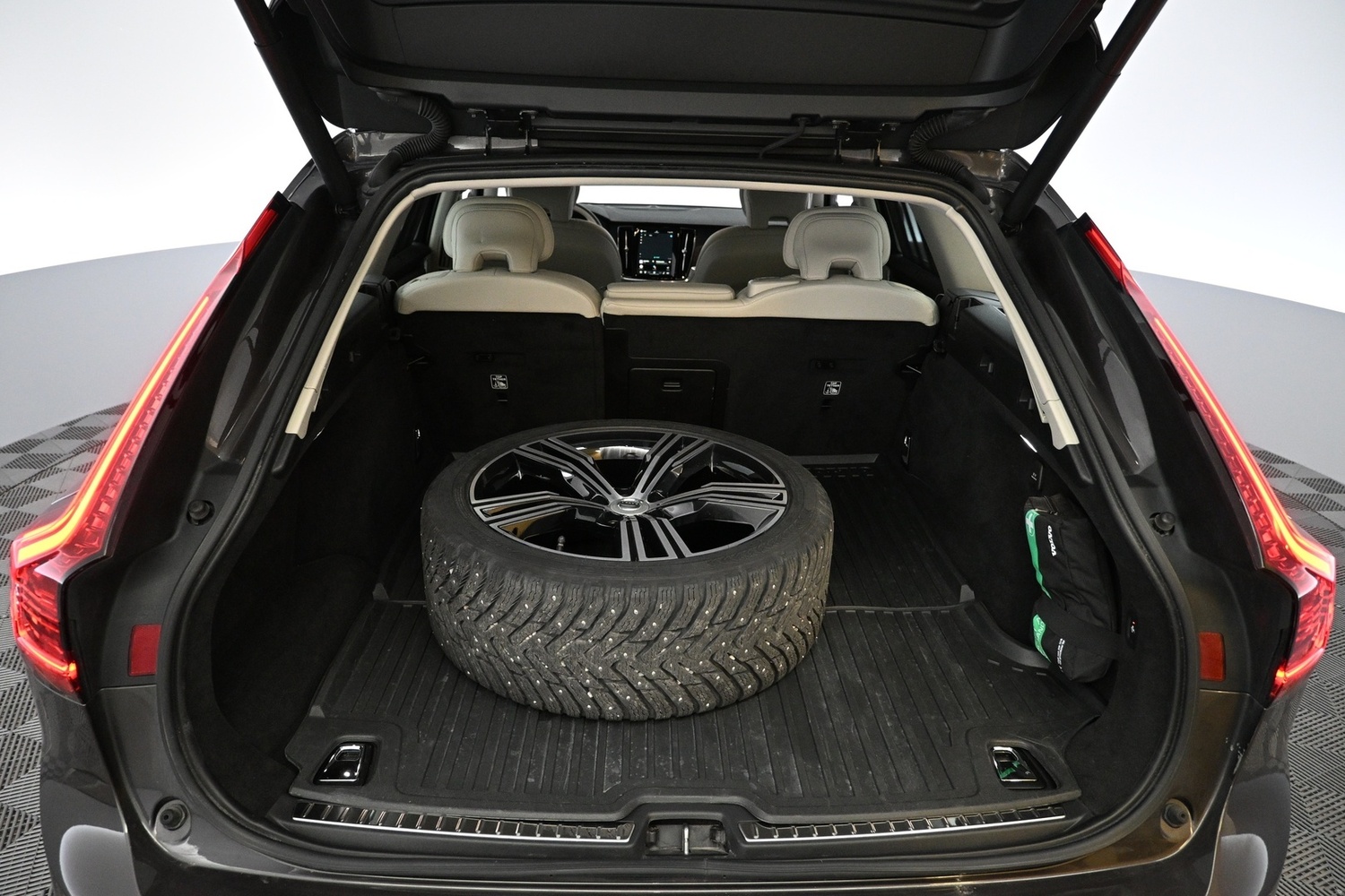 Volvo V90 vaihtoauto