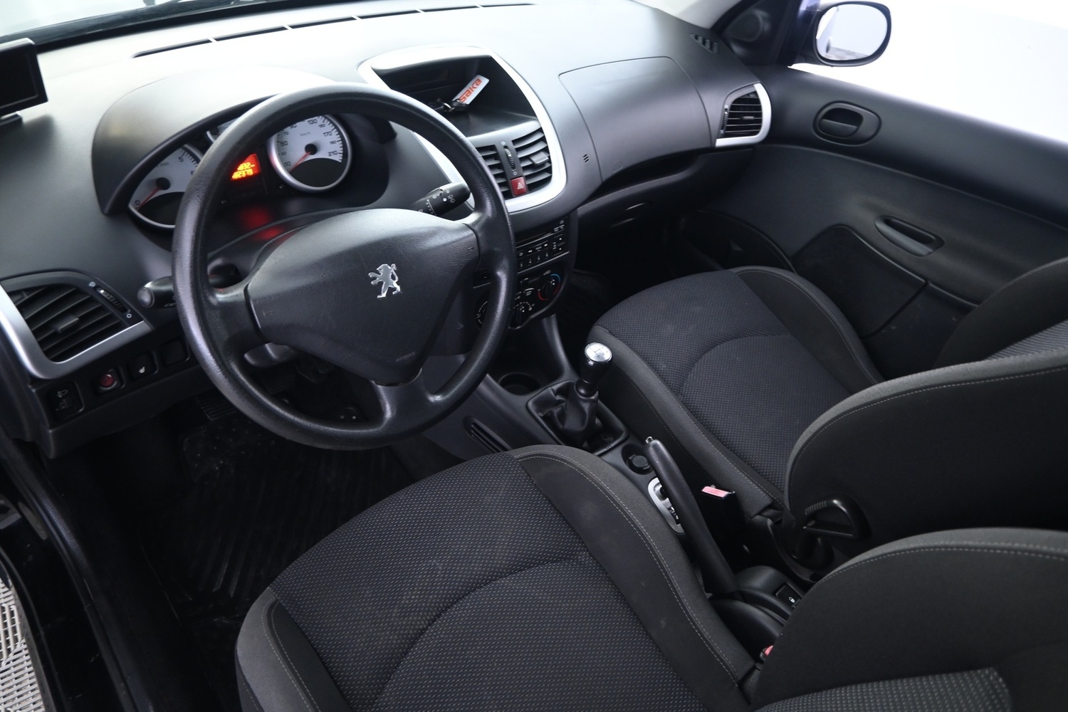 Peugeot 206 + vaihtoauto