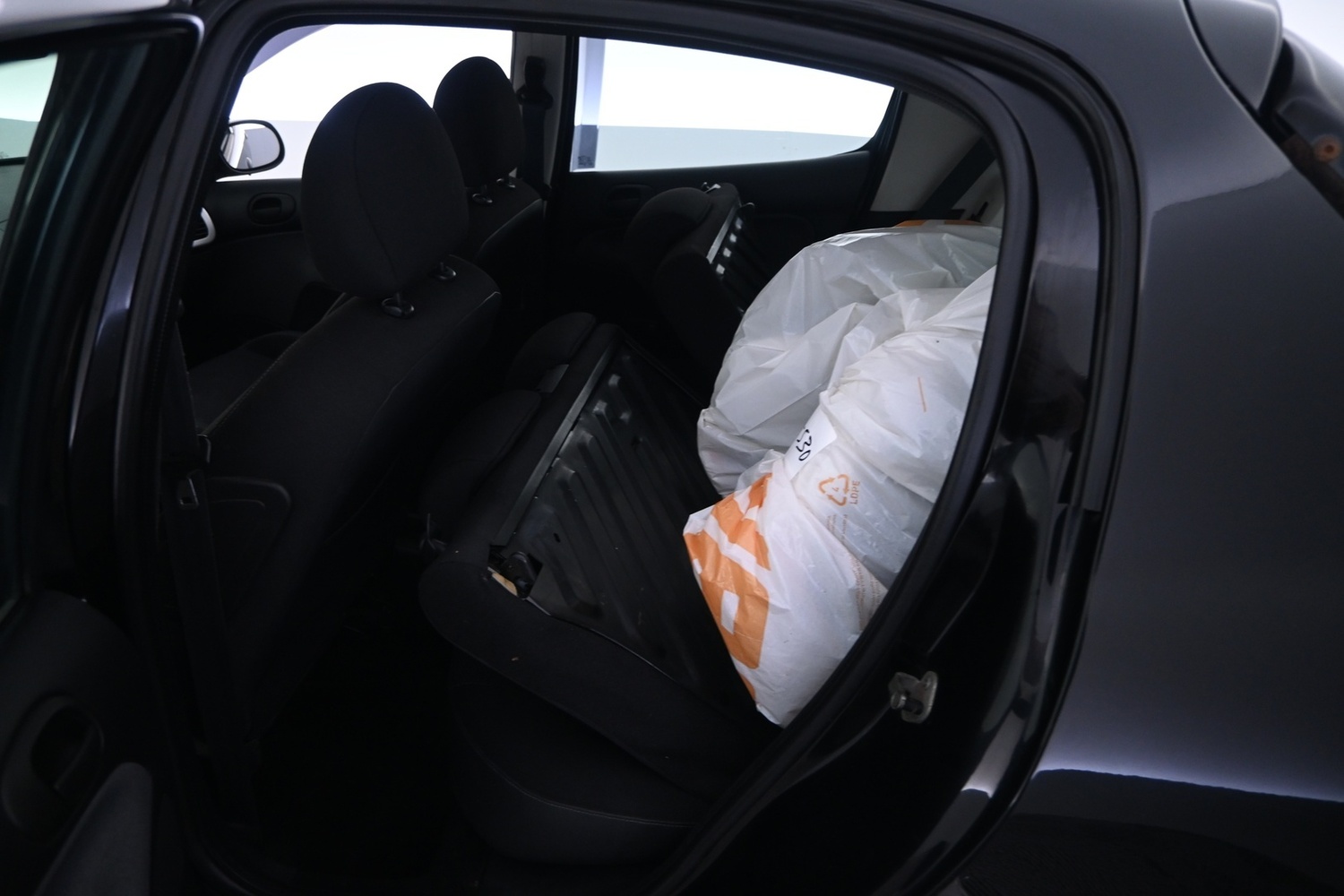 Peugeot 206 + vaihtoauto