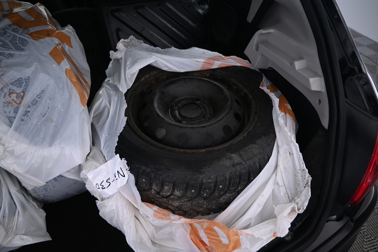 Peugeot 206 + vaihtoauto