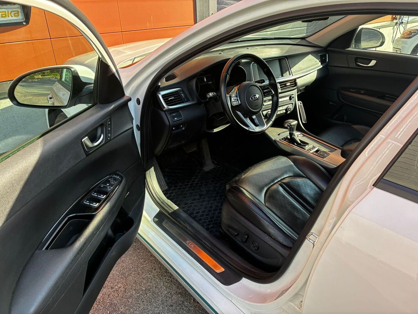 Kia Optima vaihtoauto