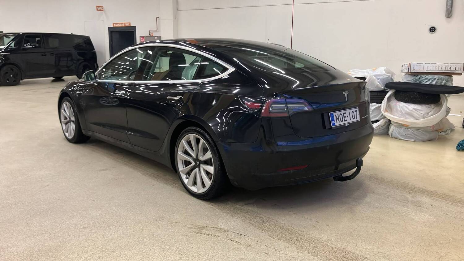 Tesla Model 3 vaihtoauto