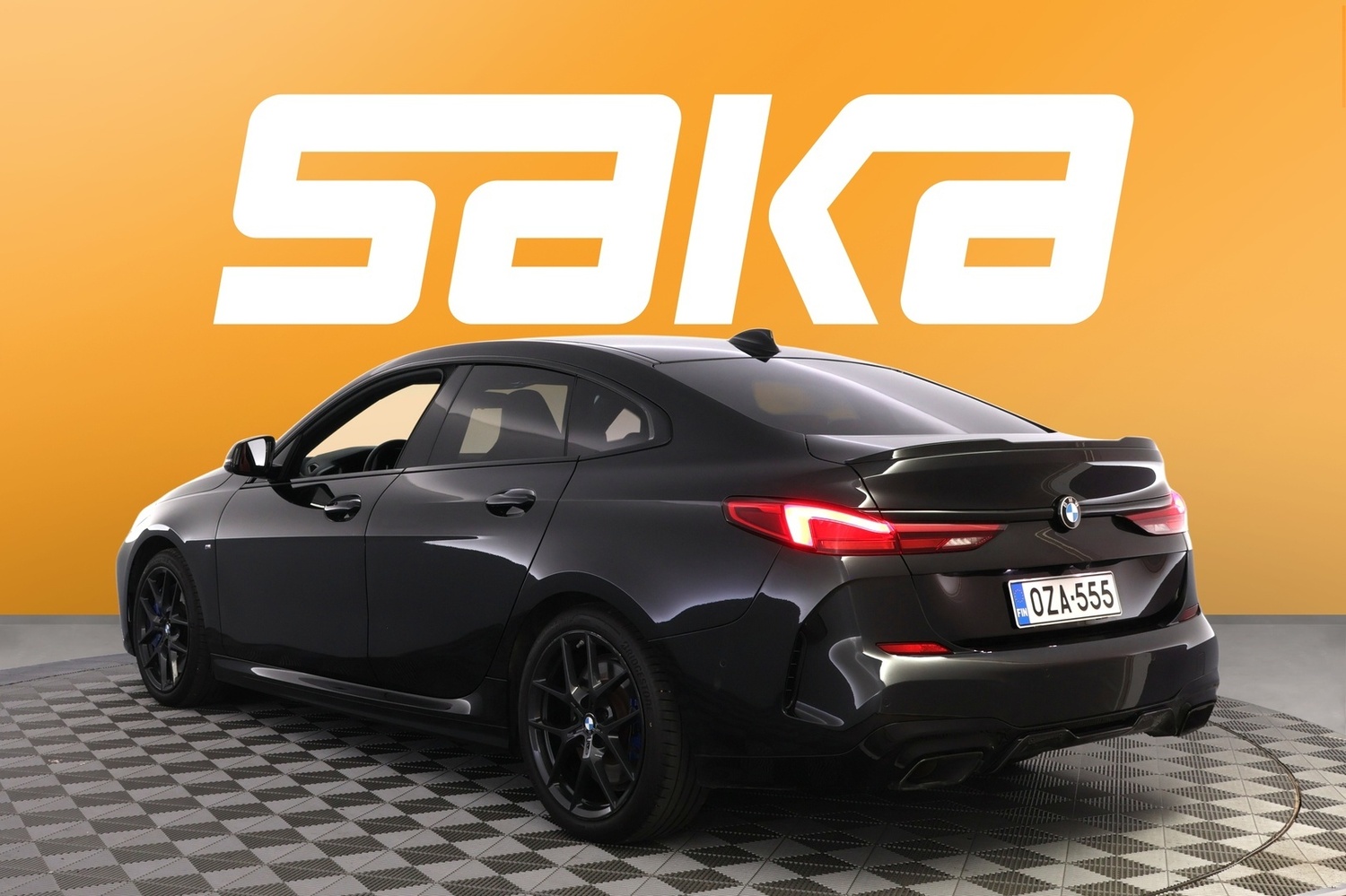 BMW M235i vaihtoauto