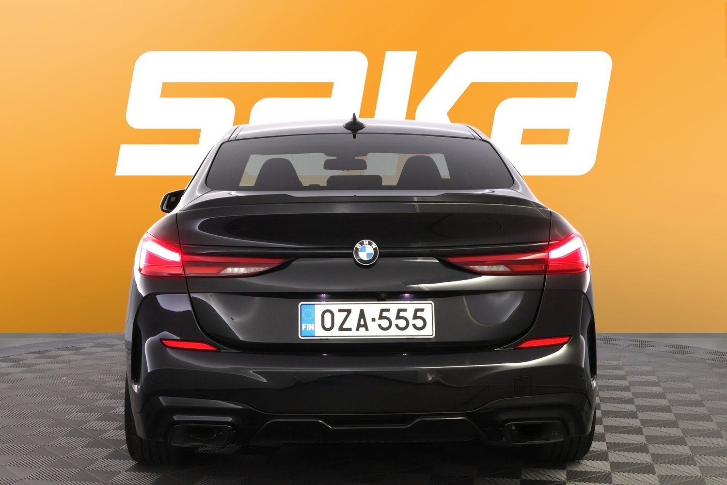 BMW M235i vaihtoauto