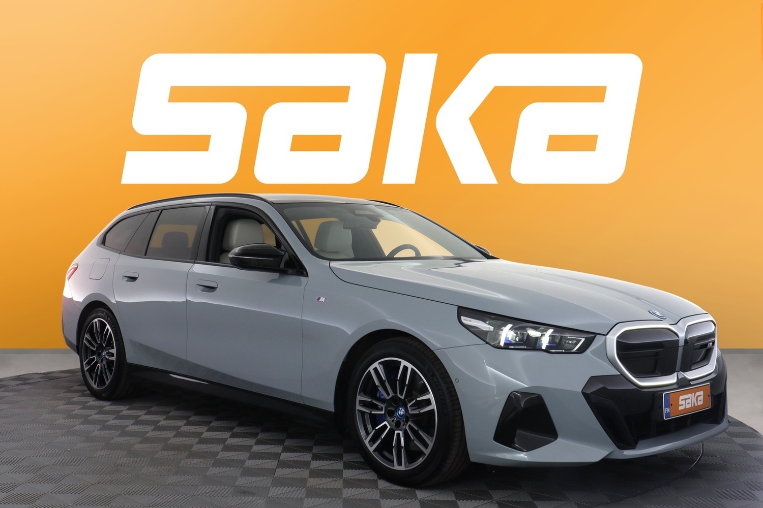 BMW i5 M60 vaihtoauto