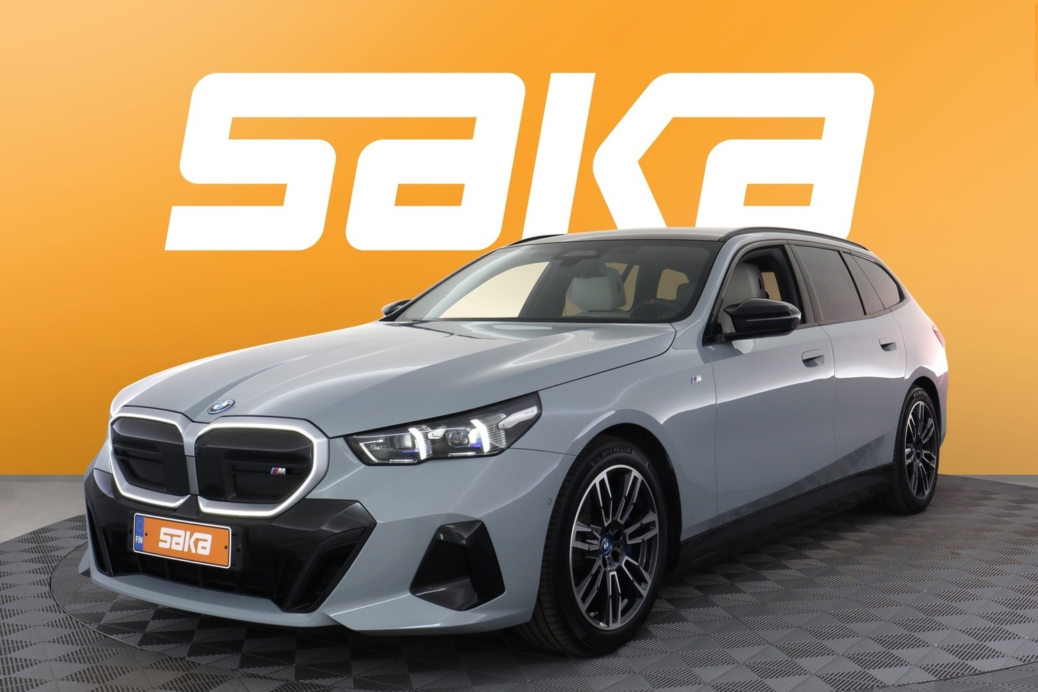 BMW i5 M60 vaihtoauto