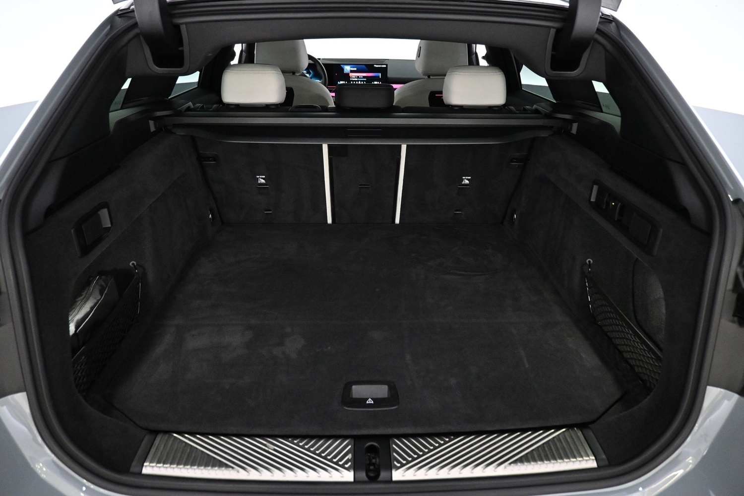 BMW i5 M60 vaihtoauto