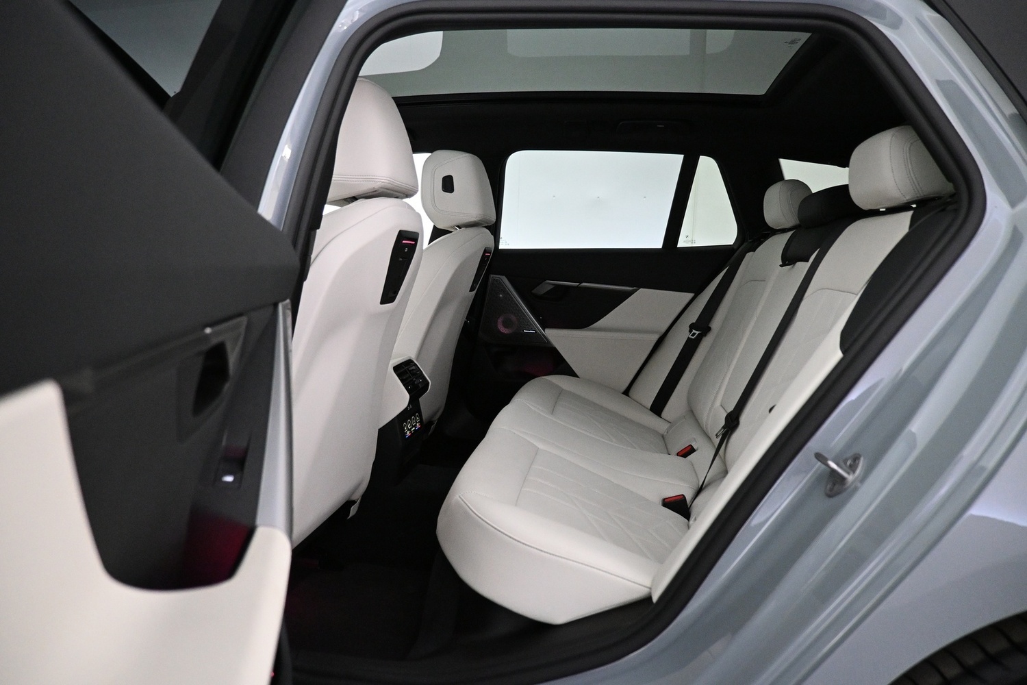 BMW i5 M60 vaihtoauto