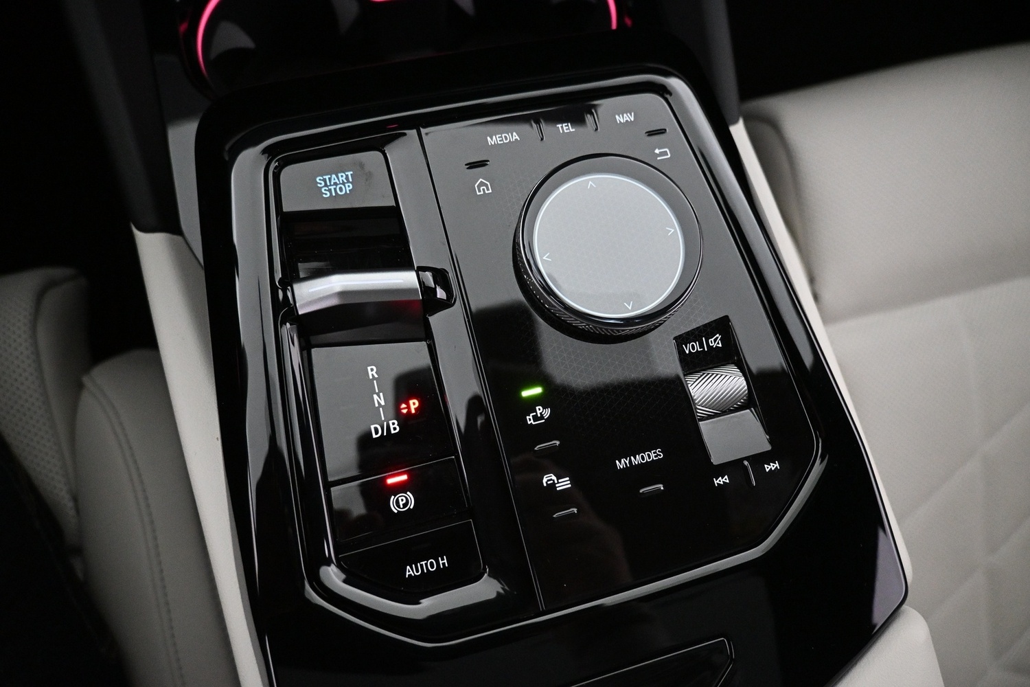 BMW i5 M60 vaihtoauto