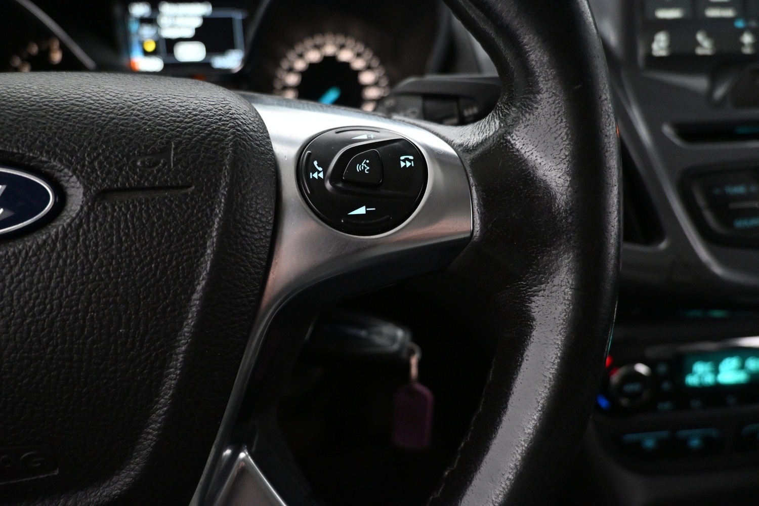 Ford Tourneo Connect vaihtoauto