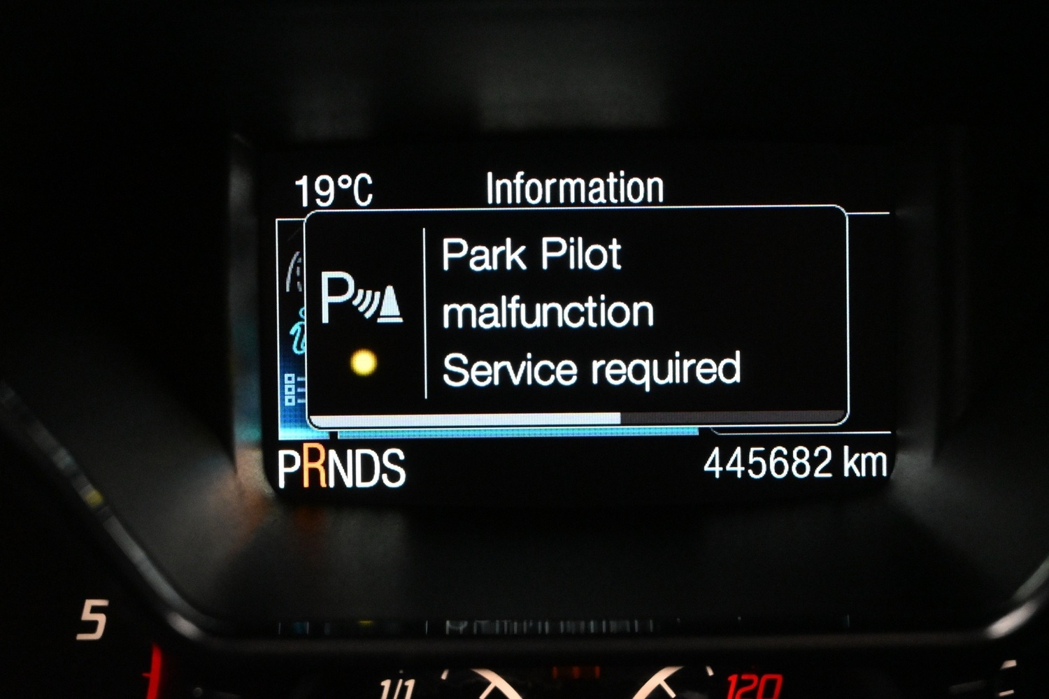 Ford Tourneo Connect vaihtoauto
