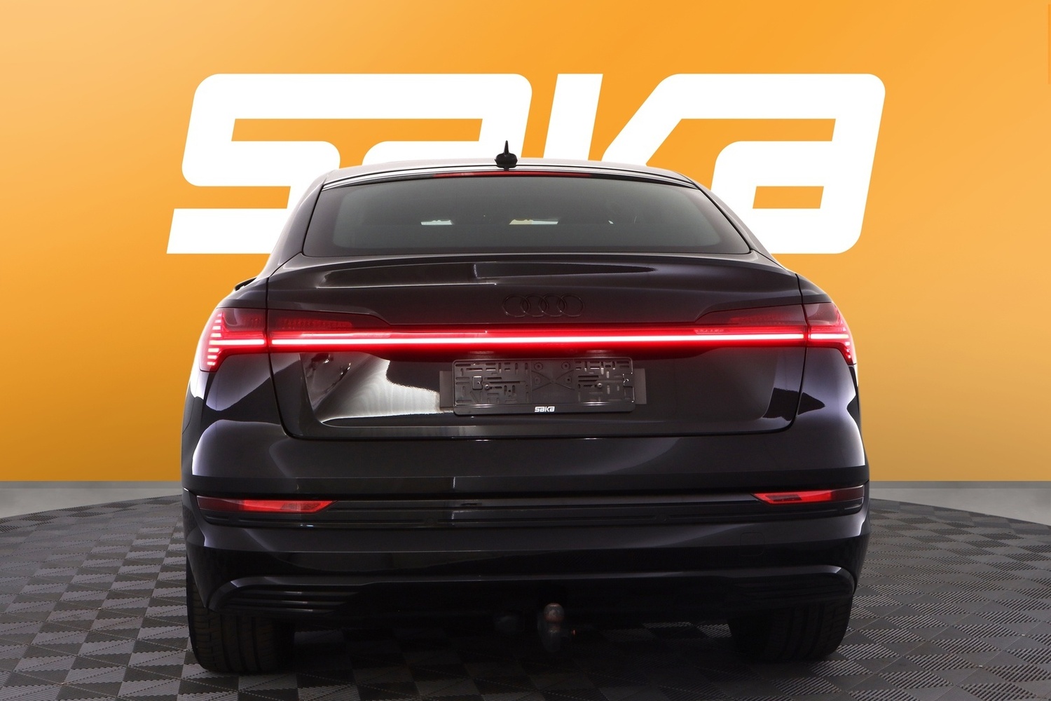 Audi e-tron vaihtoauto