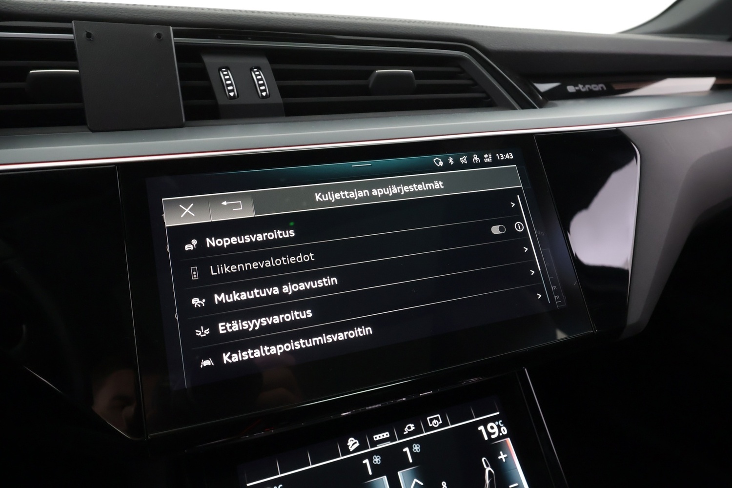 Audi e-tron vaihtoauto