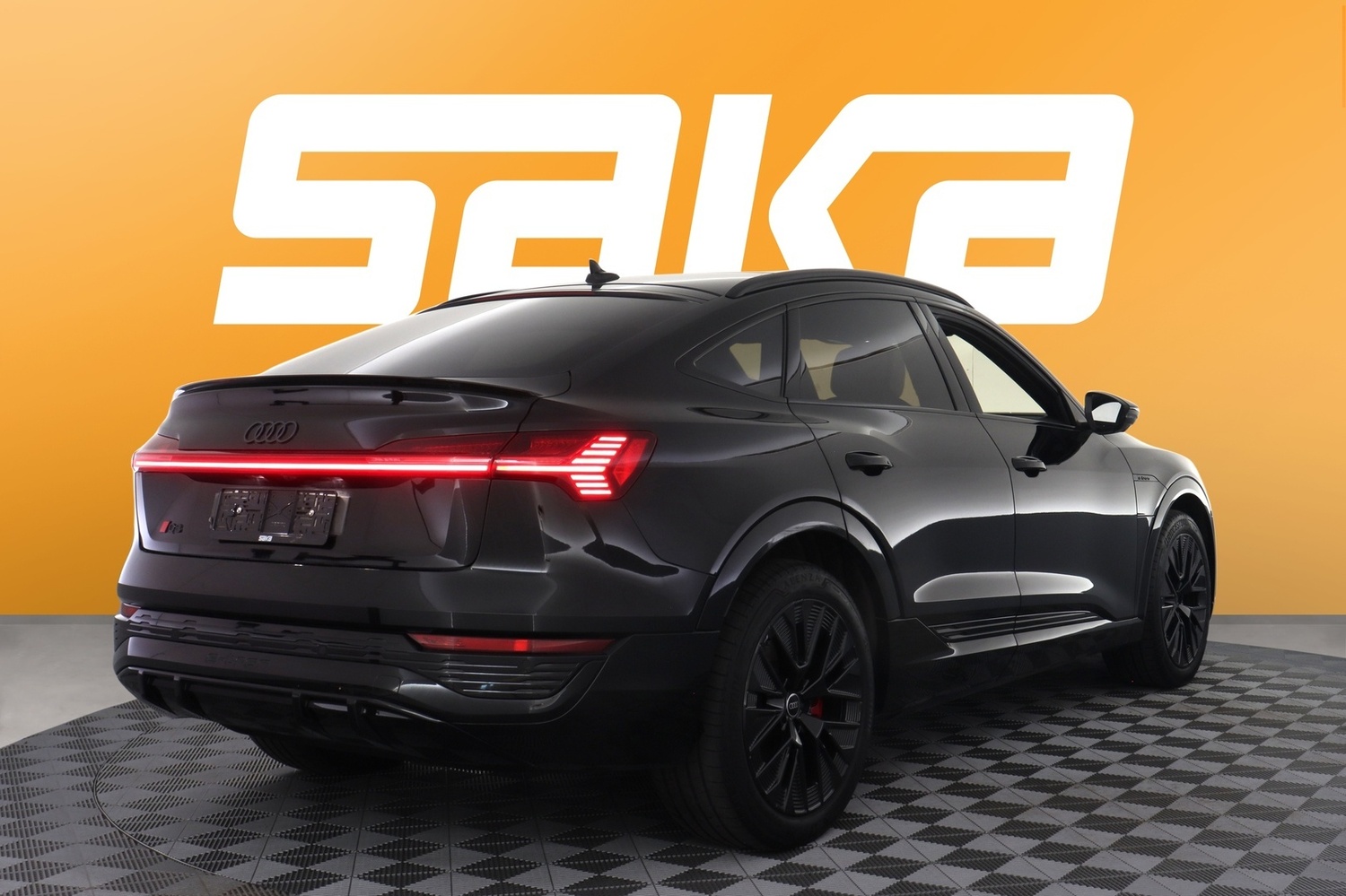 Audi Q8 e-tron vaihtoauto