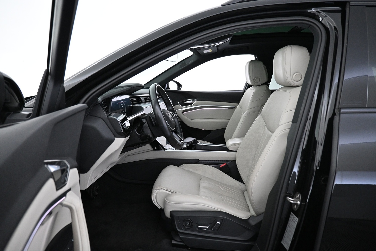 Audi Q8 e-tron vaihtoauto