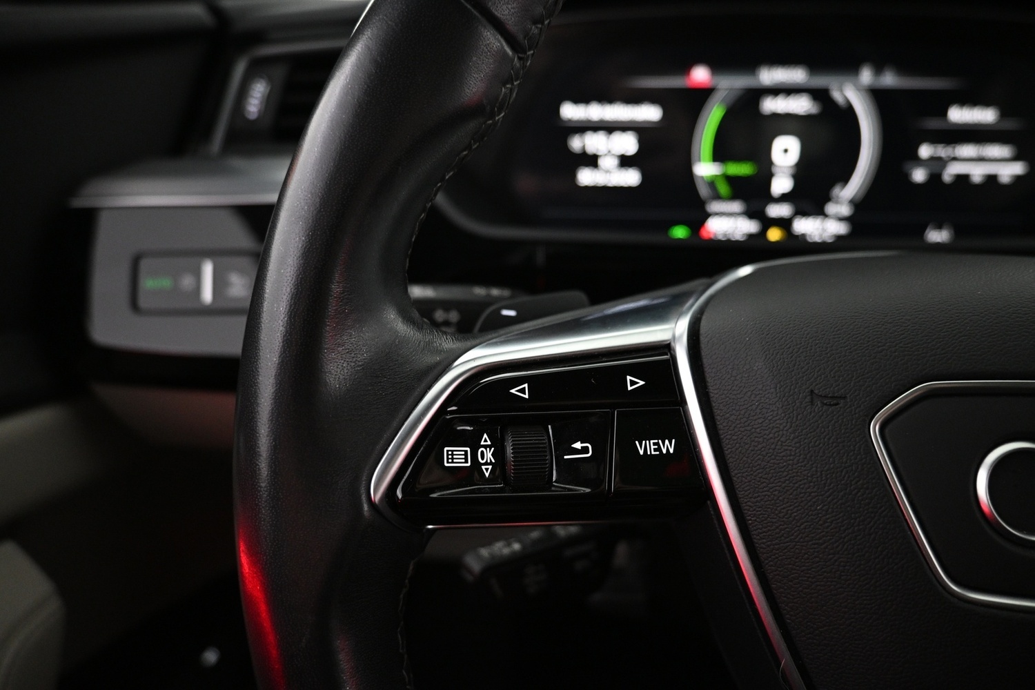 Audi Q8 e-tron vaihtoauto